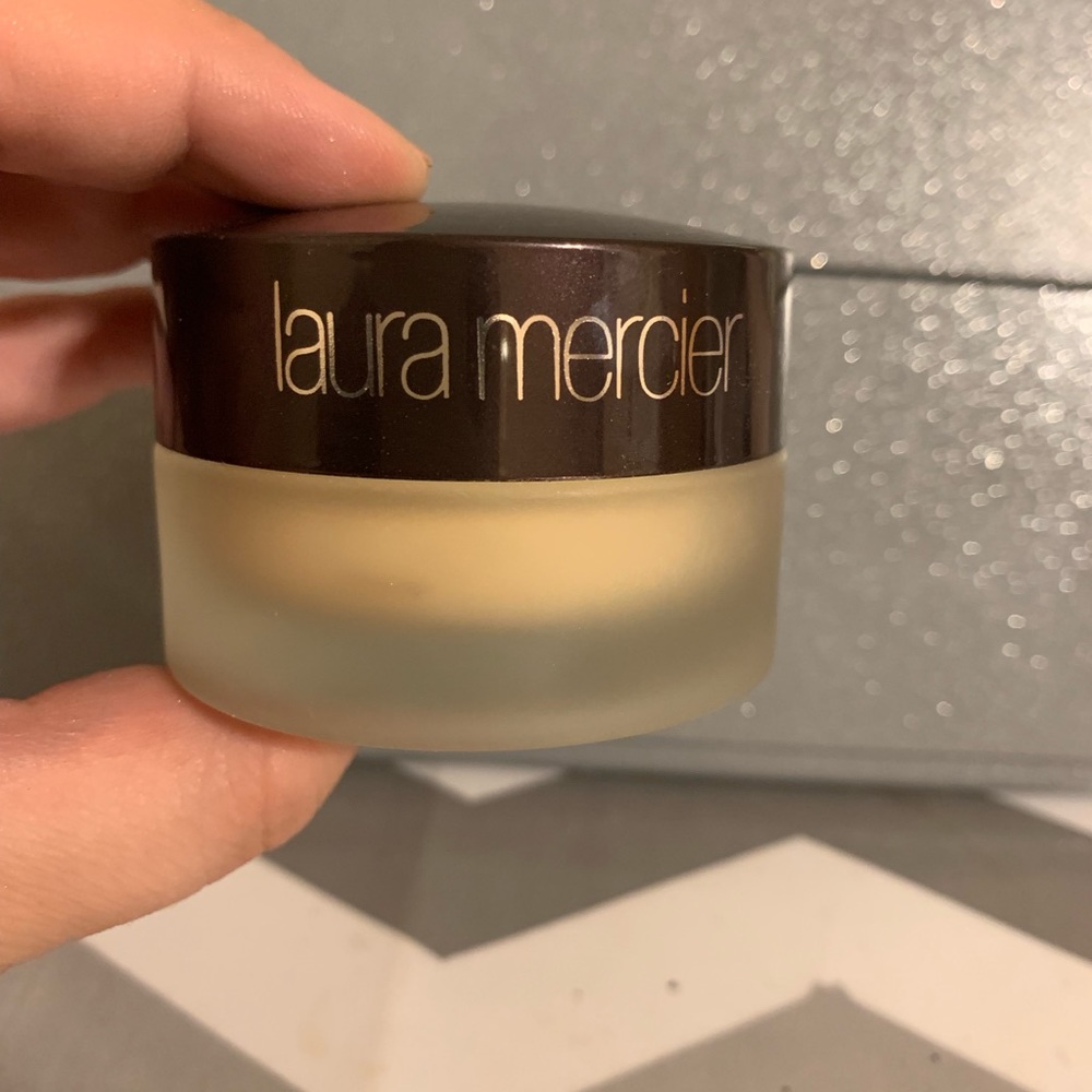 Laura Mercier Crème Smooth Foundation
